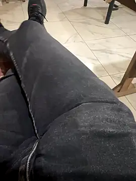 MAHKE12 online show from October 8, 5:06 pm