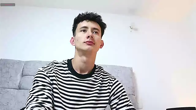  Alexxx online show from December 7, 12:20 am