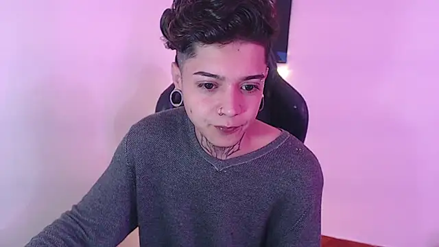 Snapshot of saad_man chatting on December 30, 8:10 am saad man online show from December 30, 8:10 am