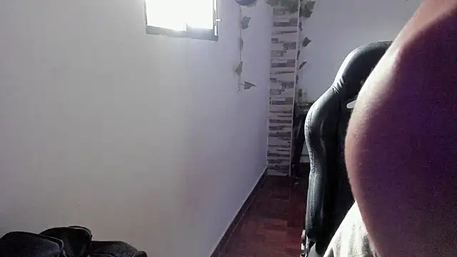 Snapshot of saad_man chatting on October 18, 3:39 pm saad man online show from October 18, 3:39 pm