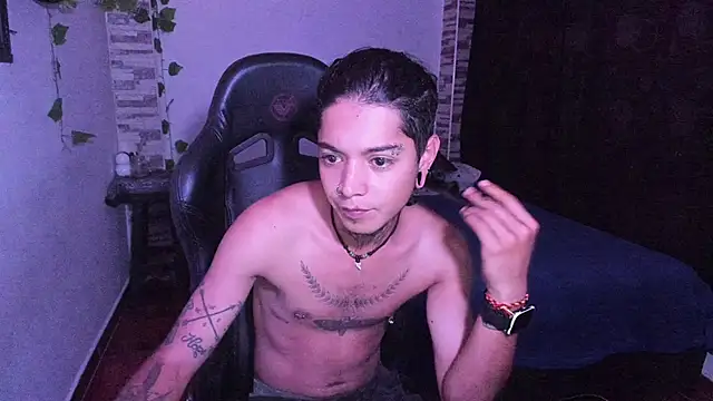 Snapshot of saad_man chatting on October 26, 2:13 am saad man online show from October 26, 2:13 am