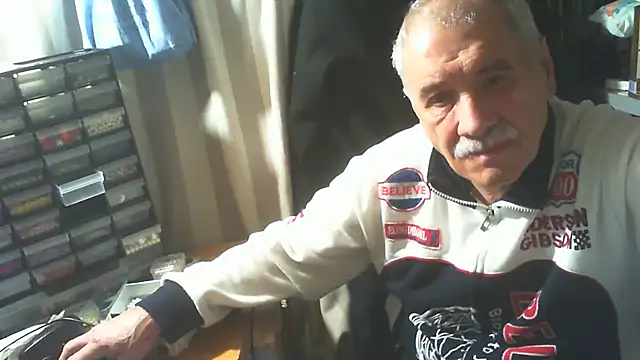 nonnomaturobisex online show from October 29, 7:55 am