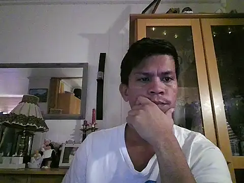 SweetasianHugoxxx online show from November 9, 4:44 pm