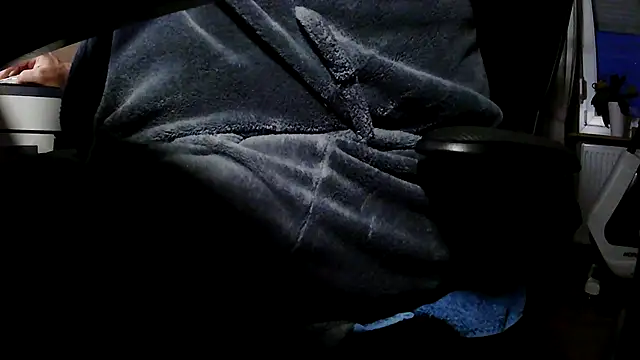 suedel65 online show from November 23, 6:24 am