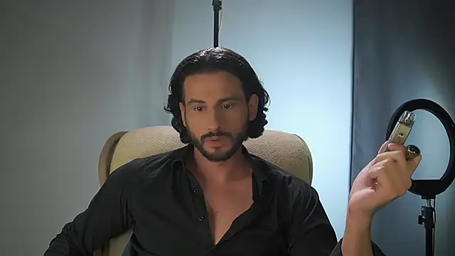 Keen   Luckystrike online show from December 13, 11:55 pm