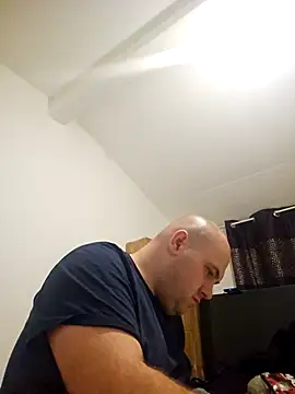 mario890605 online show from March 5, 12:49 am