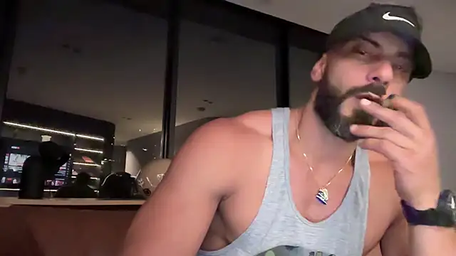 romeolovedark online show from October 7, 4:38 am