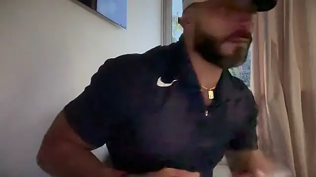 romeolovedark online show from February 15, 11:18 am