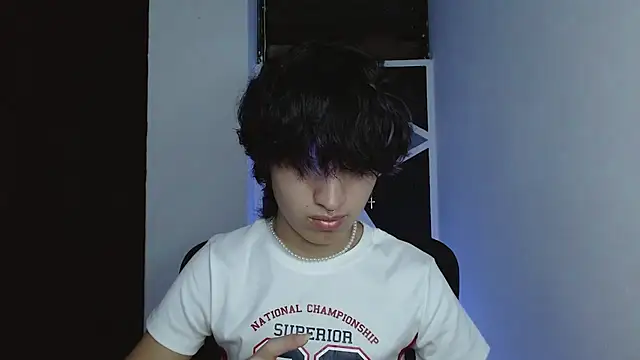 littlextreme online show from February 20, 4:31 am