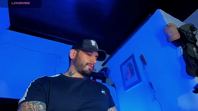 CamiloGray  online show from March 3, 1:04 pm