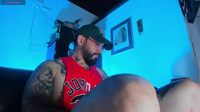 CamiloGray  online show from October 15, 4:03 pm