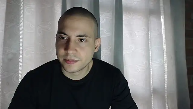 Armando 2002 online show from November 14, 4:19 pm