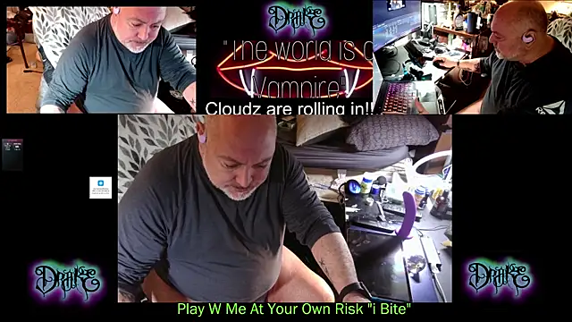 Snapshot of Drake_DVamp chatting on September 12, 1:27 am Drake DVamp online show from September 12, 1:27 am