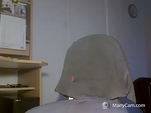 Snapshot of celibe_du_25 chatting on October 23, 3:37 pm celibe du 25 online show from October 23, 3:37 pm