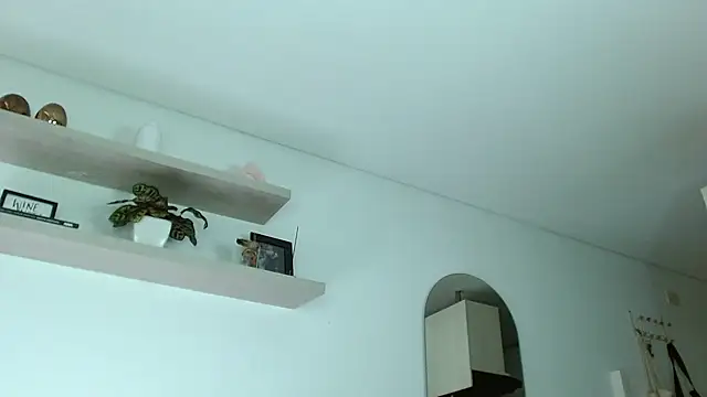 Robyn Miller online show from October 2, 5:06 pm