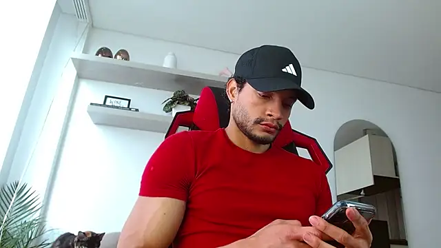 Robyn Miller online show from October 11, 6:56 pm