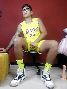 TomLover 12 online show from February 19, 9:03 pm