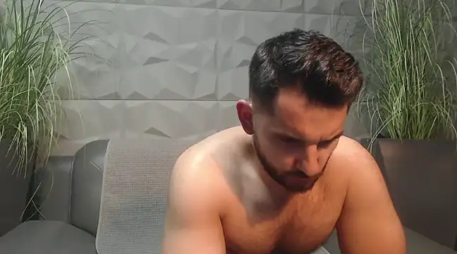 Antoniodiamond online show from February 19, 8:20 pm