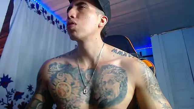 Adam Hudsond online show from February 10, 4:22 pm