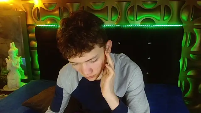 cruz dante online show from April 5, 7:21 pm