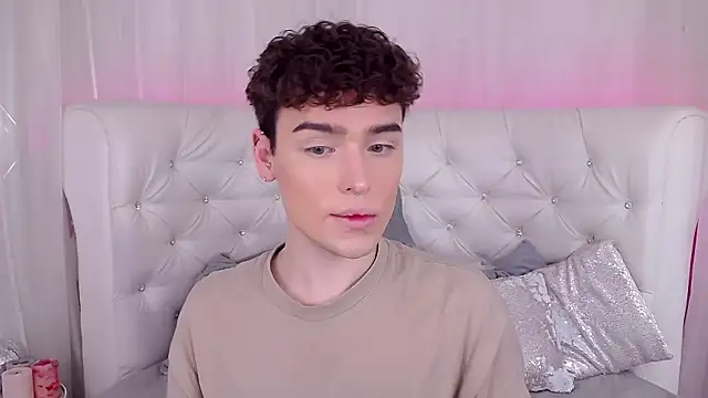 RobbyCharming online show from October 10, 3:33 am