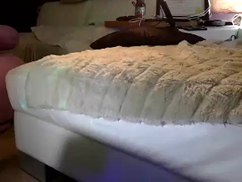 OSIRlS online show from January 14, 12:45 pm