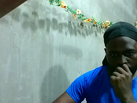 2ocmaxi online show from November 24, 10:11 pm