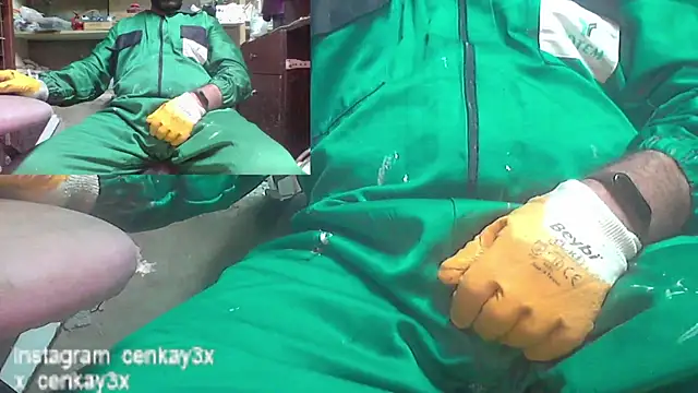 masculine bear daddy online show from January 19, 6:10 pm