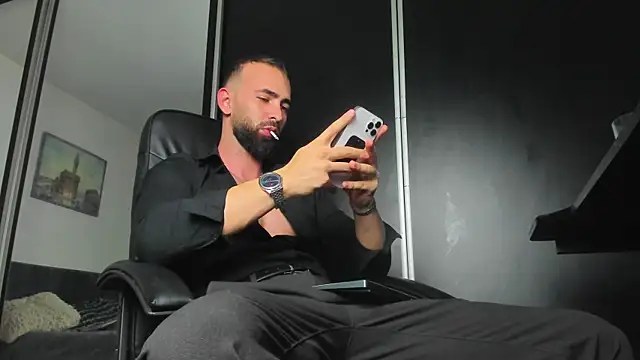 MichaelMasterss online show from November 1, 8:46 pm