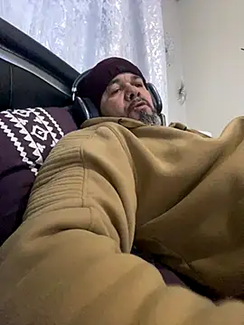 Cristian-Brayan online show from November 25, 11:23 am