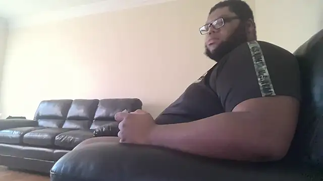 Chiblkchubottom2012 online show from February 25, 6:20 pm