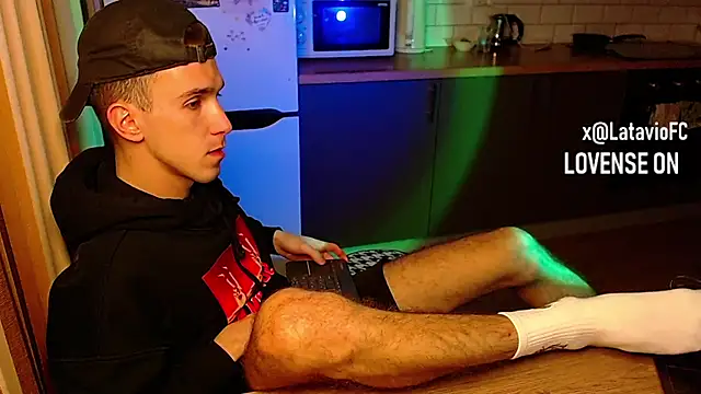 Midnighter  online show from September 25, 1:59 am