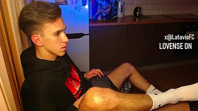 Midnighter  online show from October 29, 1:19 am