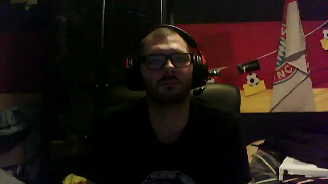 Die-geile-Sau online show from December 4, 9:33 pm