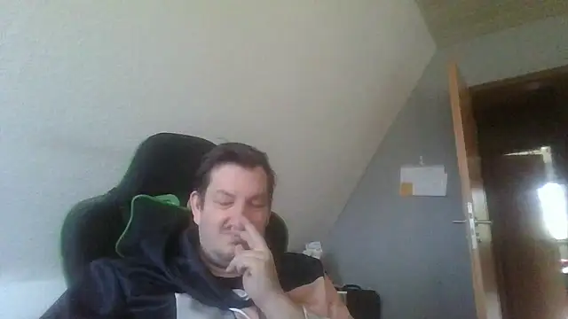 Golffahrer1982 online show from September 25, 7:40 am