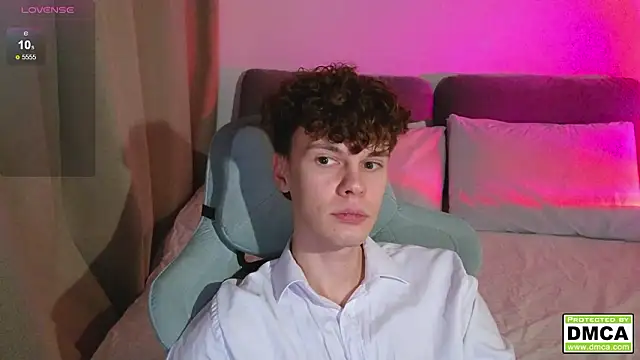 cute thomas online show from February 17, 3:11 pm