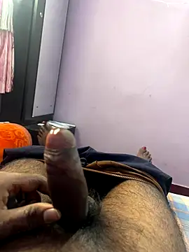 Snapshot of raguram143 chatting on October 26, 5:31 am raguram143 online show from October 26, 5:31 am