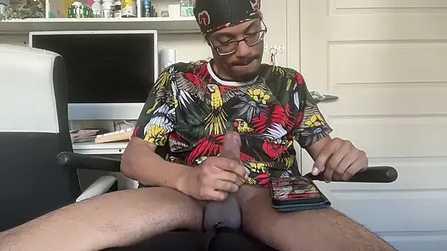 trueking01 online show from March 27, 8:21 pm