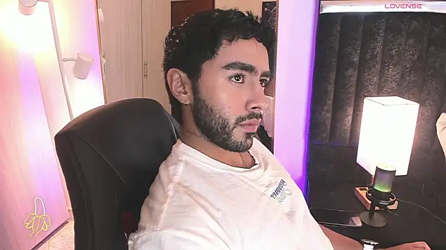 ItsMeEros online show from February 18, 10:51 pm