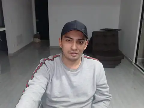 Uncut Hairy Dick online show from October 28, 6:27 am