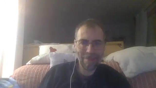 Snapshot of ptitcanard60600 chatting on October 23, 10:57 pm ptitcanard60600 online show from October 23, 10:57 pm