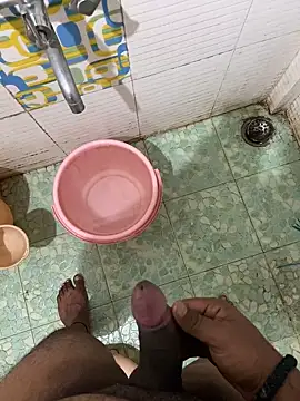 Snapshot of Honeydick7 chatting on December 27, 12:23 pm Honeydick7 online show from December 27, 12:23 pm