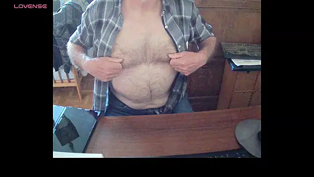 terrybare online show from April 6, 5:03 pm