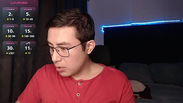 andrewmhilton  online show from November 30, 5:31 am