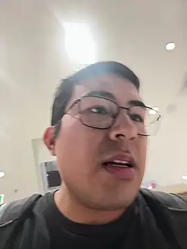 andrewmhilton  online show from March 18, 11:41 pm