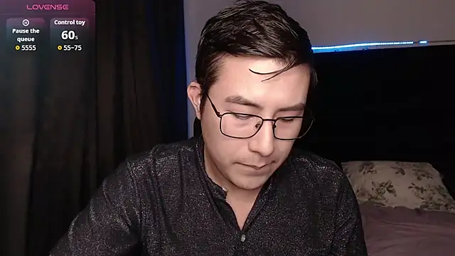 andrewmhilton  online show from January 9, 6:40 am