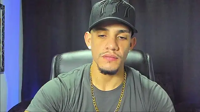 jhonnysnow17 online show from December 5, 7:26 am