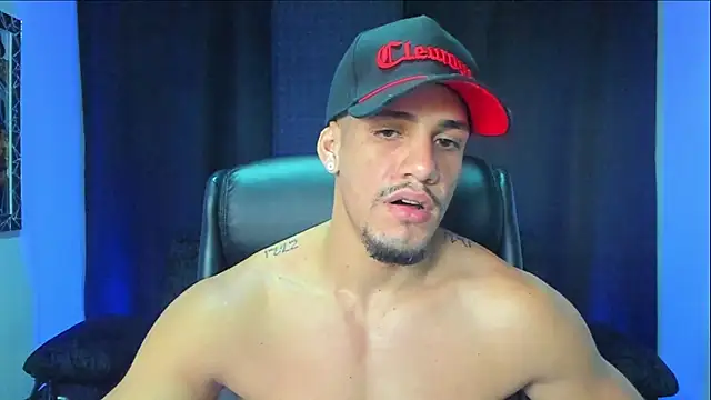 jhonnysnow17 online show from December 2, 7:17 pm