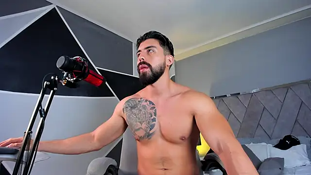 Snapshot of Markbrown chatting on March 11, 12:44 am Markbrown online show from March 11, 12:44 am