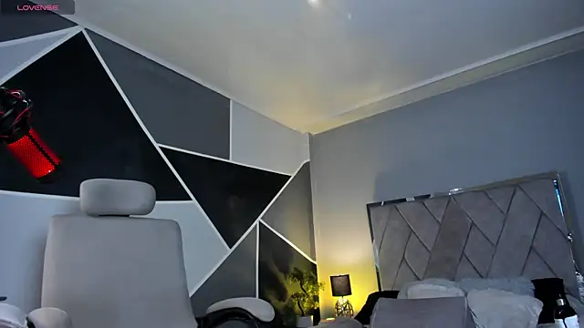 Snapshot of Markbrown chatting on March 14, 1:05 am Markbrown online show from March 14, 1:05 am